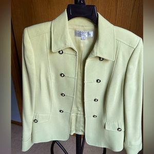 Tahari 10 petite jacket
